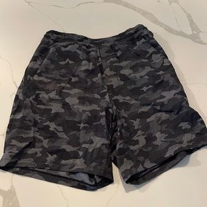 Mens lululemon pace breaker 7in shorts